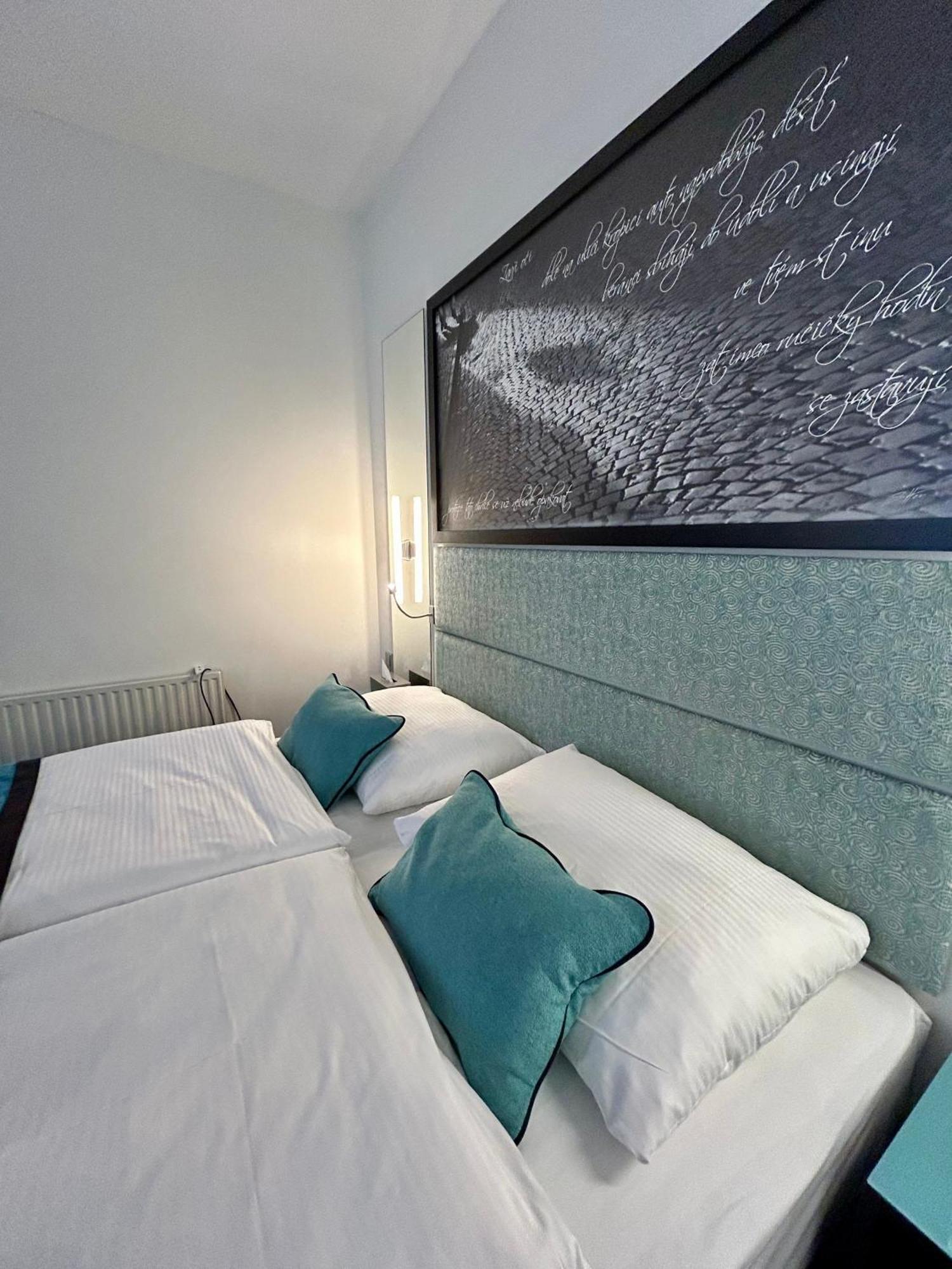 Hotel Red & Blue Design Prague