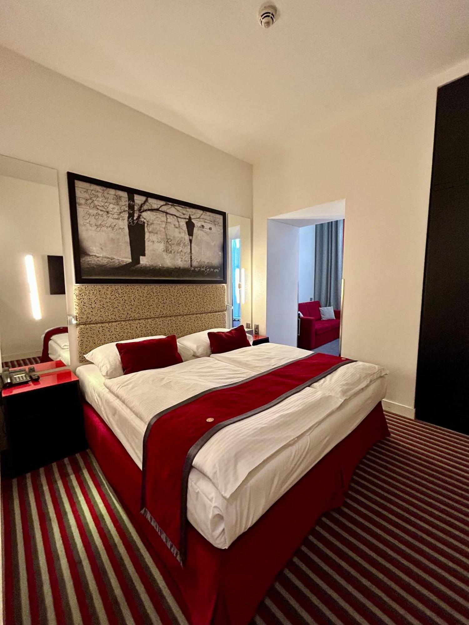Red & Blue Design Hotel Praha