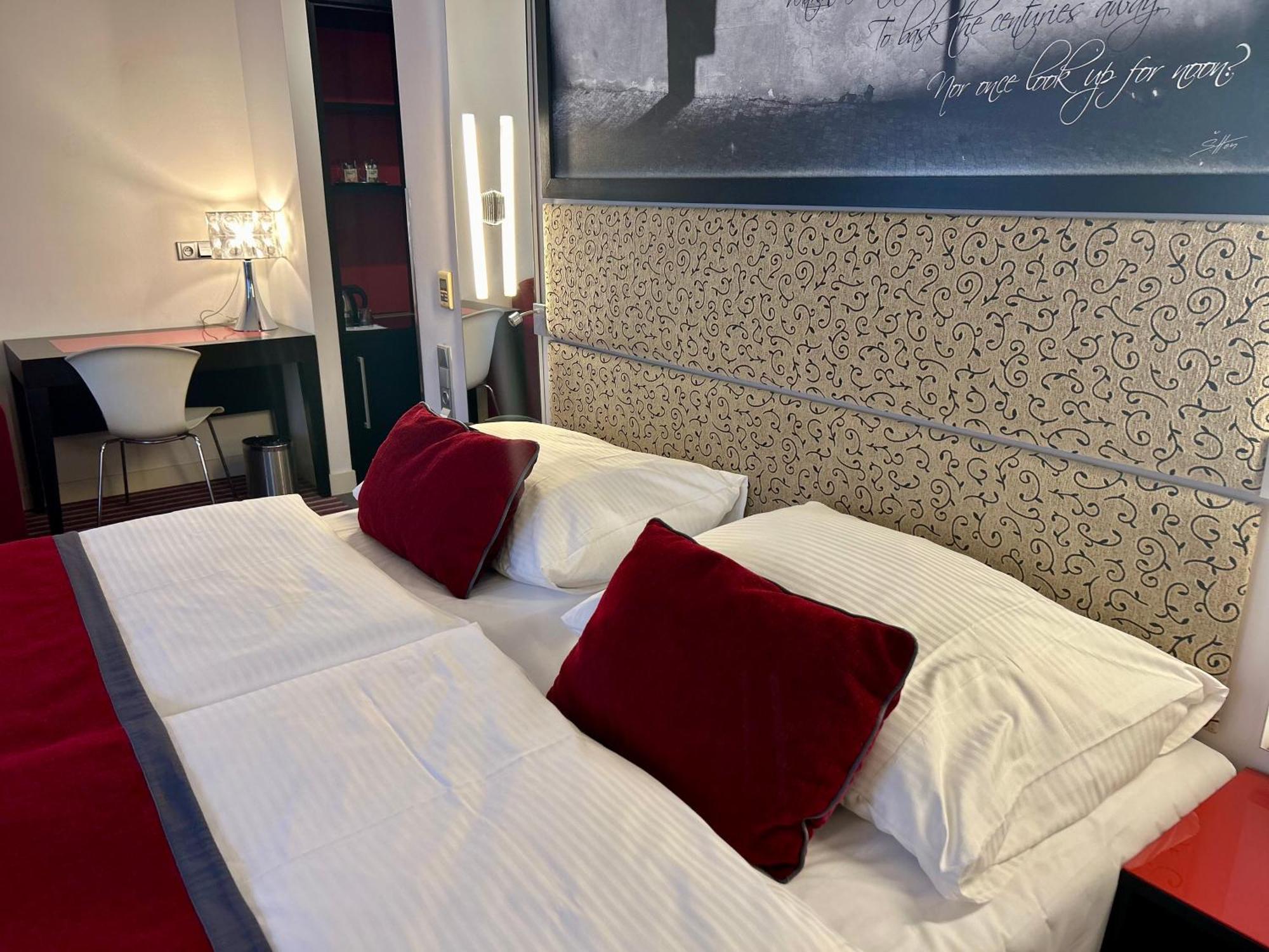 Red & Blue Design Hotel Praha